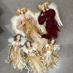 Elegant Christmas Angel Figurine Set with Gold and Red Accents